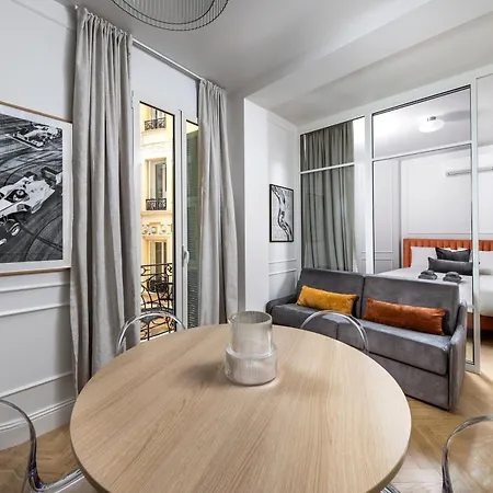 New Center Easy Access Balcony Apartment Monte Carlo