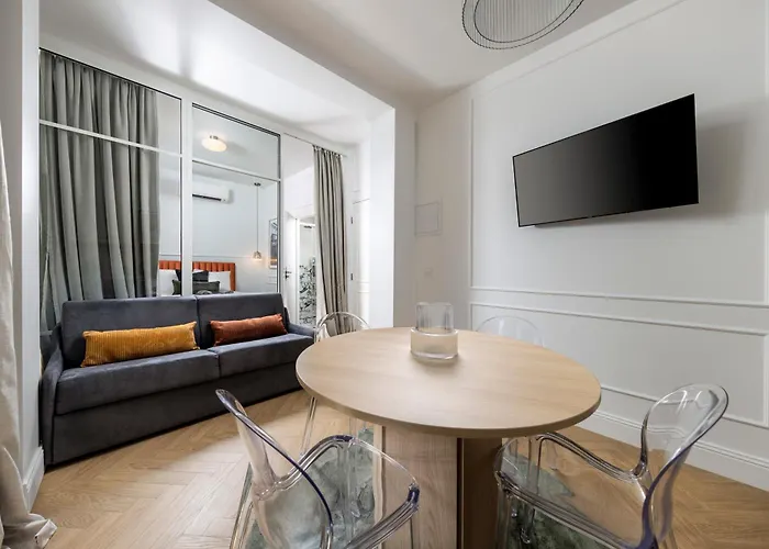 New Center Easy Fiber Wifi Ac Apartment